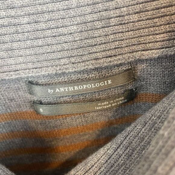 By Anthropologie Gray Tan Off the Shoulder Thick Knit Striped Sweater Size Small - Picture 8 of 8